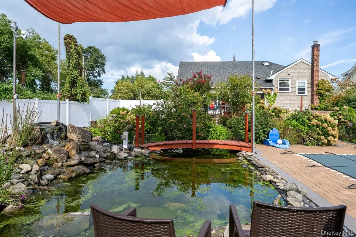 316 Scranton Avenue, Lynbrook, NY 11563 - Image #1