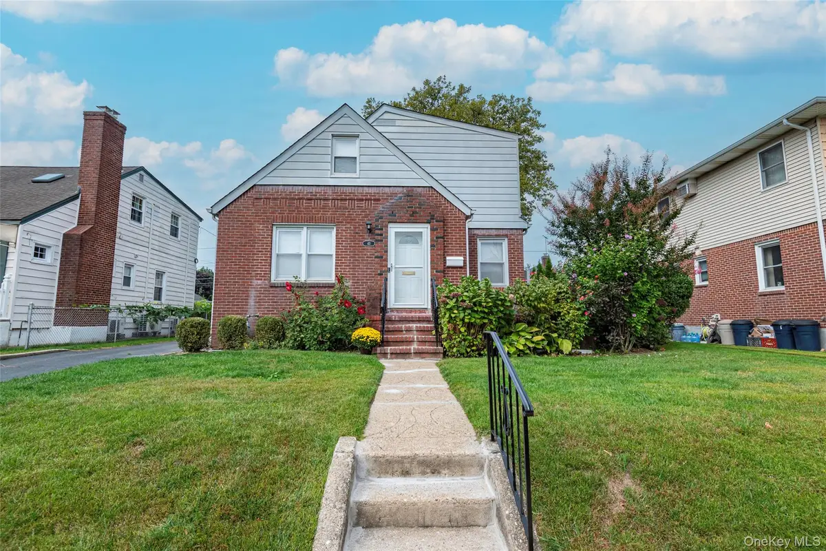 43 Orchid Lane, New Hyde Park, NY 11040 - Image #1