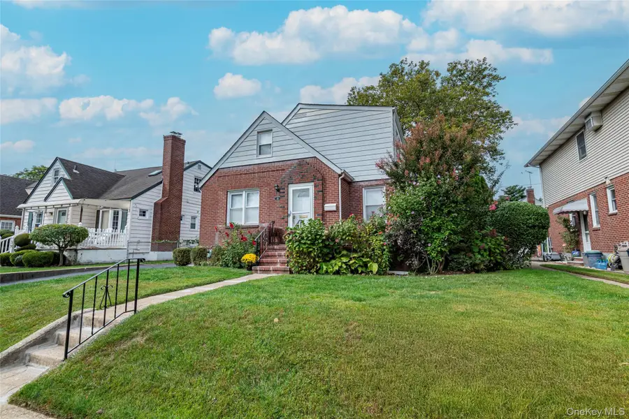 43 Orchid Lane, New Hyde Park, NY 11040 - Image #3