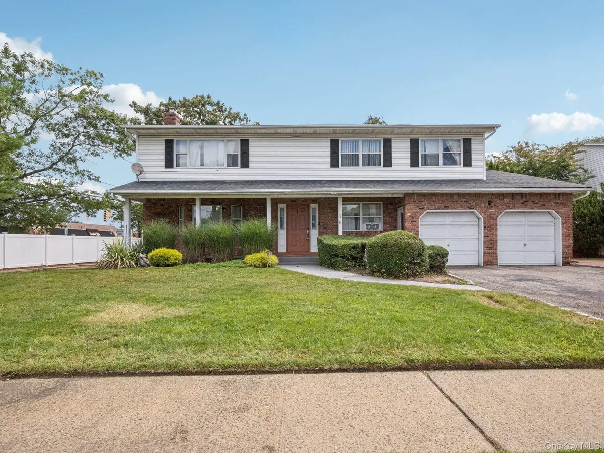 9 Suzanne B Court, Massapequa, NY 11758 - #1