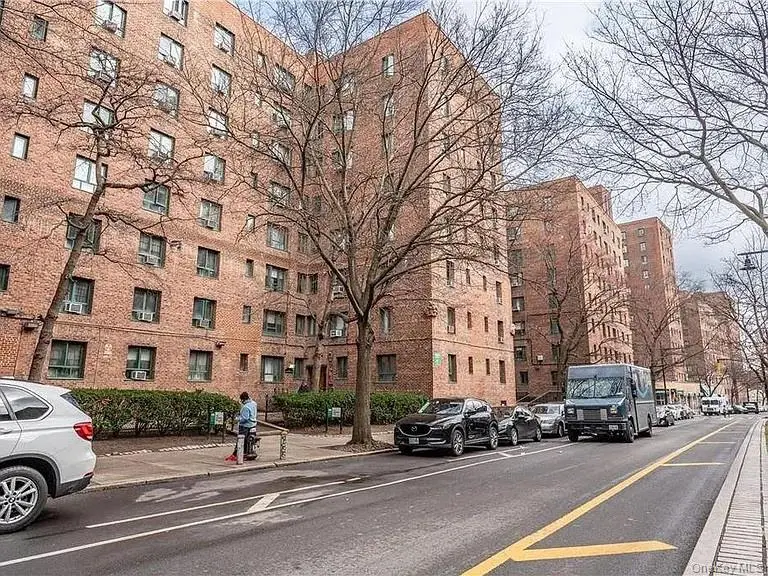 1554 Unionport Road #3B, Bronx, NY 10462 - Image #1