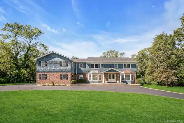 20 Rolling Drive, Glen Head, NY 11545