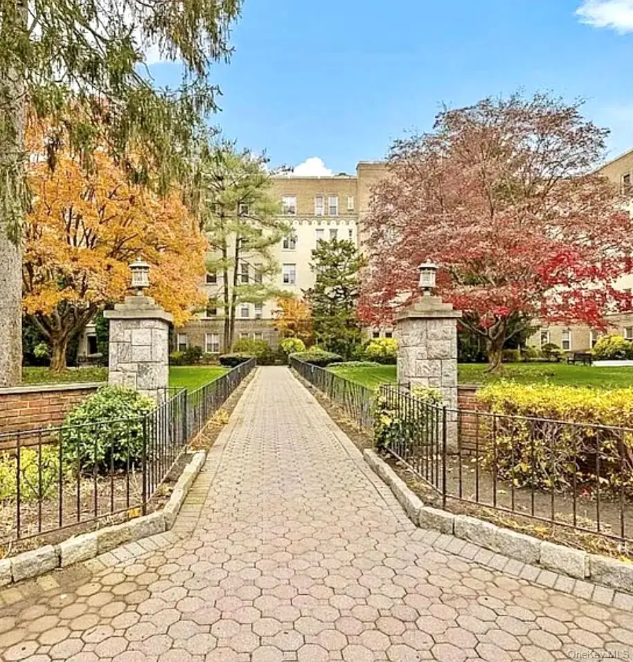 472 Gramatan Avenue #Bldg. 6, FF2, Mount Vernon, NY 10552 - Image #1