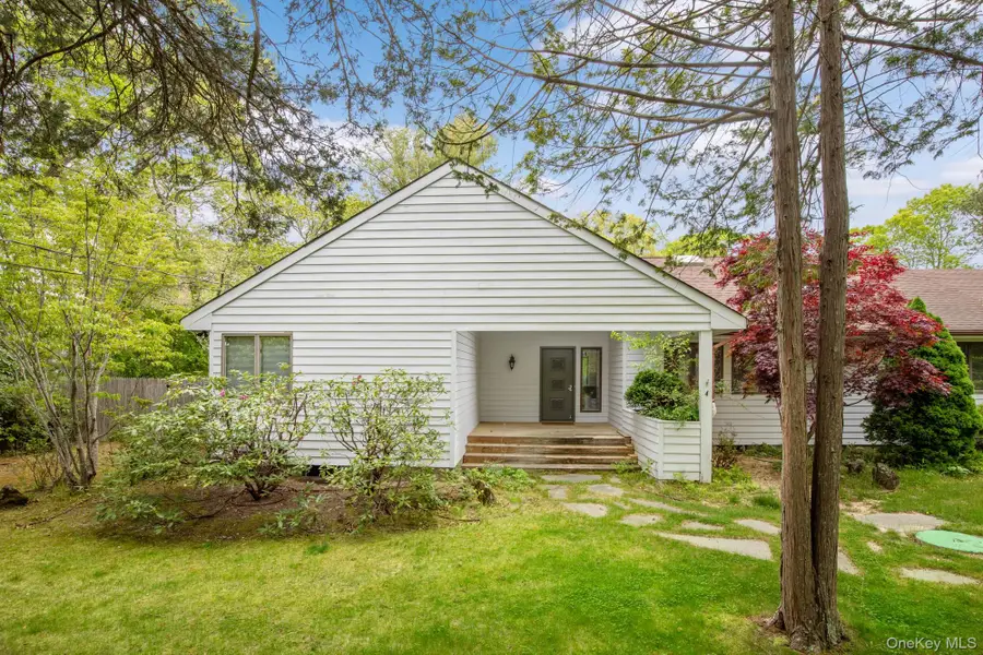 4 Evelyn Court, Westhampton, NY 11978 - Image #2