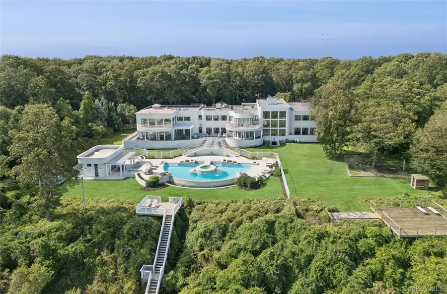 1 Osprey Court, Belle Terre, NY 11777 - Image #2