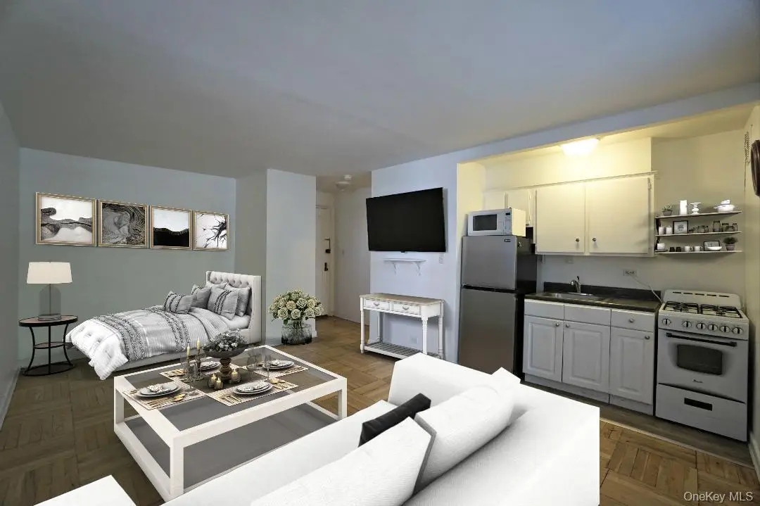 7281 113th Street #2B, Forest Hills, NY 11375 - Image #1