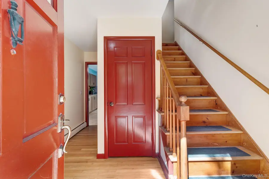 47 Timberline Drive, Poughkeepsie, NY 12603 - Image #2