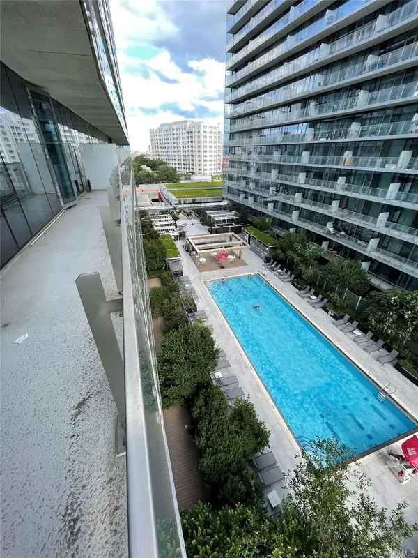 131-05 40th Road #15M, Flushing, NY 11354