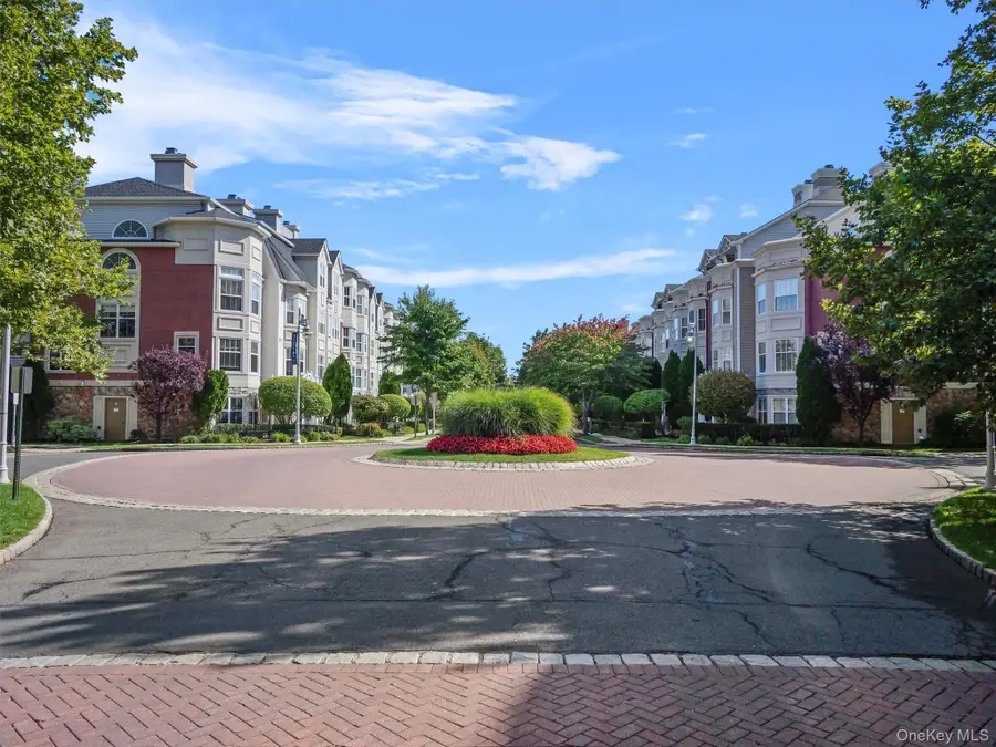 37 Harbor Pointe Drive, Haverstraw, NY 10927 - Image #2