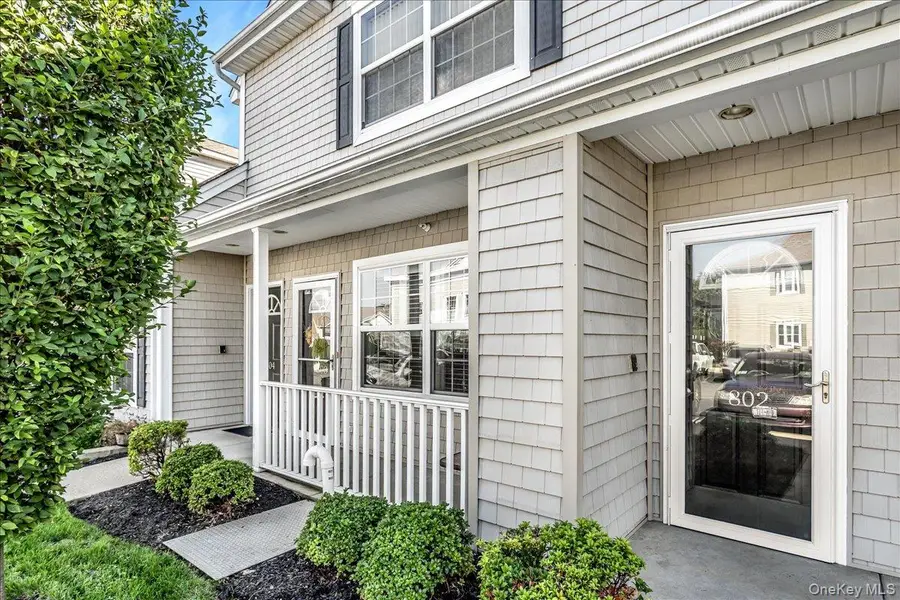 802 Willow Lane #Upper Level, Valley Stream, NY 11580 - Image #3