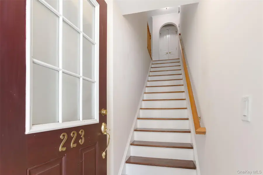 223 Viewpoint Terrace, Peekskill, NY 10566 - Image #2