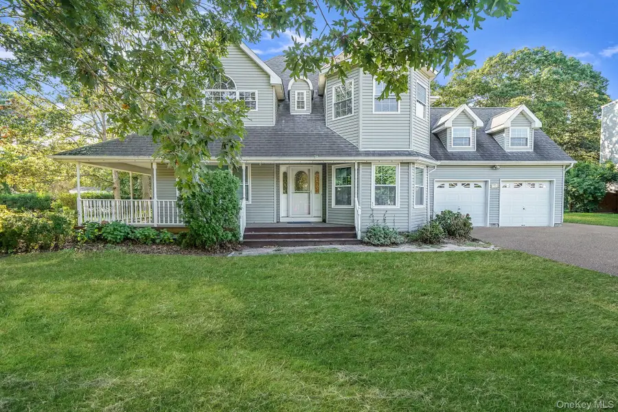 51 Gaetano Lane N, Coram, NY 11727 - Image #3