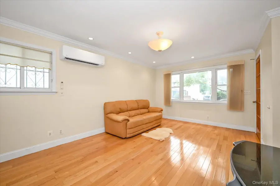 6418 217th Street, Bayside, NY 11364 - Image #3