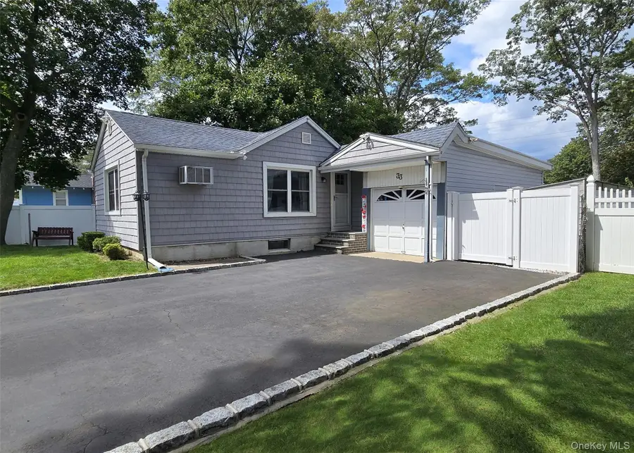 33 Thorne Street, Lake Ronkonkoma, NY 11779 - Image #2