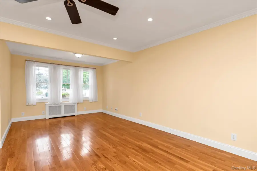 24432 90th Avenue, Bellerose, NY 11426 - Image #3