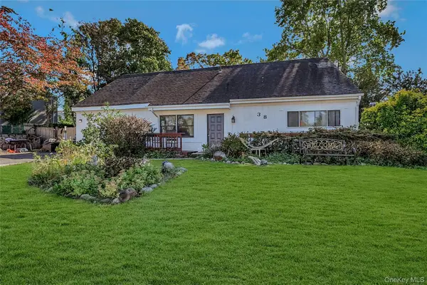 38 Clymer Street, Port Jefferson Station, NY 11776