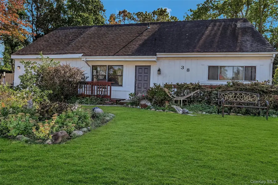 38 Clymer Street, Port Jefferson Station, NY 11776 - Image #3