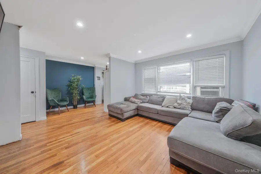 54 S Centre Avenue, Rockville Centre, NY 11570 - Image #3