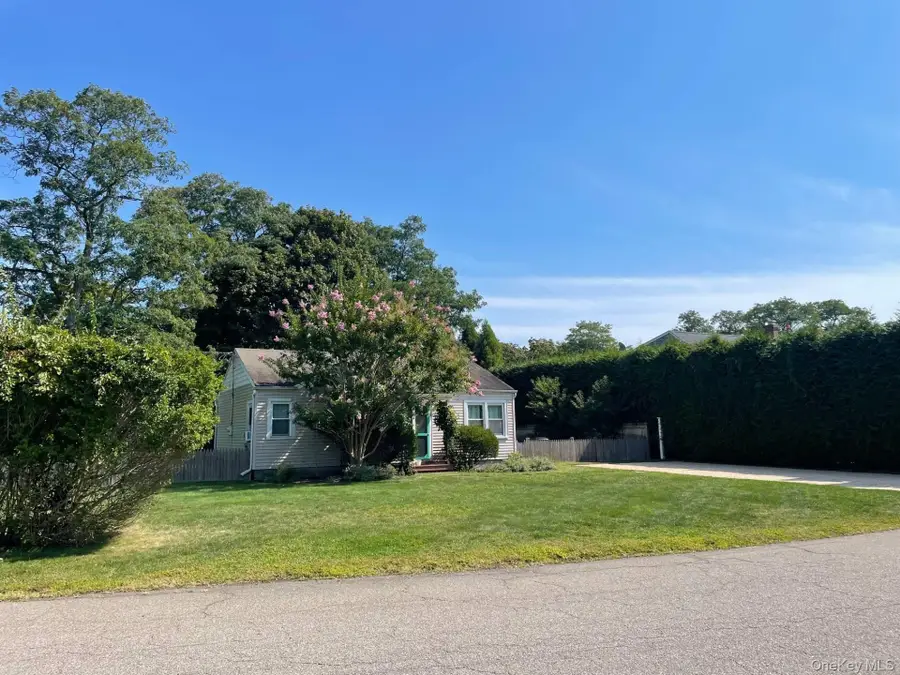 30 Maple Street, Westhampton Beach, NY 11978 - Image #2