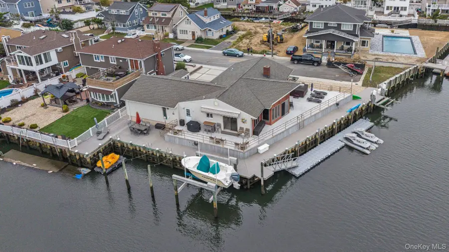 1130 Hayes Place, Baldwin Harbor, NY 11510 - Image #2