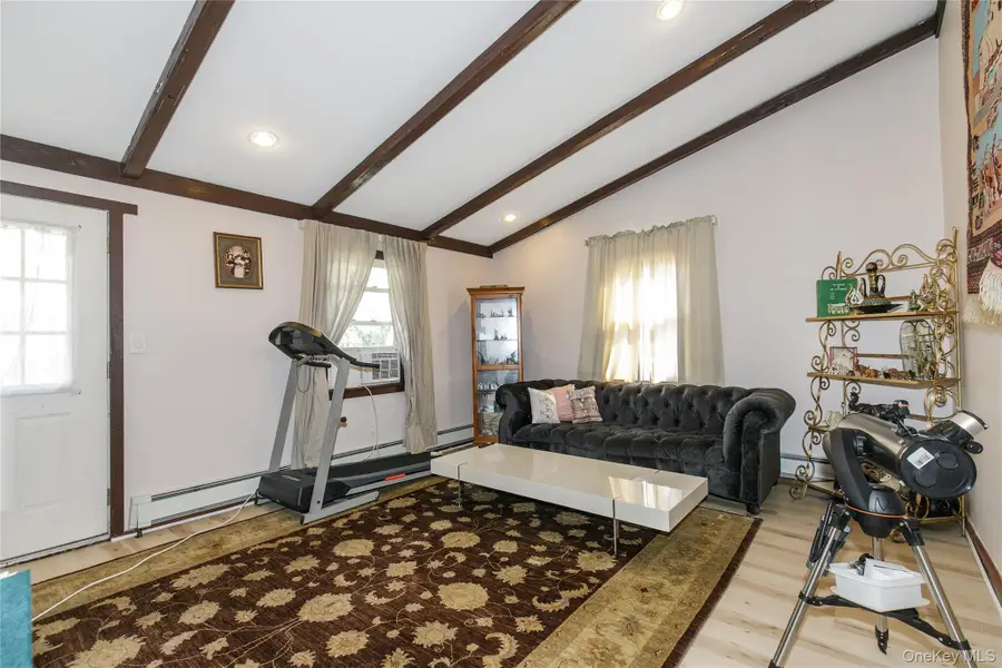 35 Lowland Road, Levittown, NY 11756 - Image #3