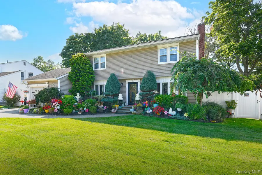 4 Cranford Road, Plainview, NY 11803 - Image #2