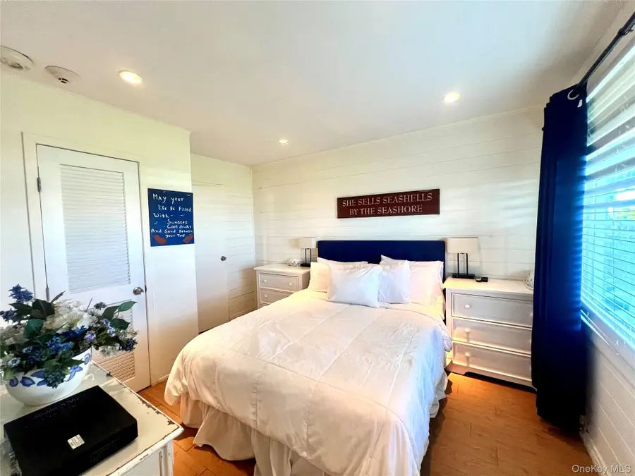 231 Dune Road #905, Westhampton Beach, NY 11978 - Image #3