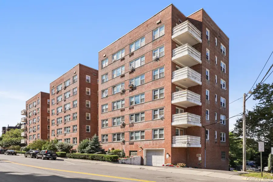 30 E Hartsdale Avenue #5L, Hartsdale, NY 10530 - Image #2