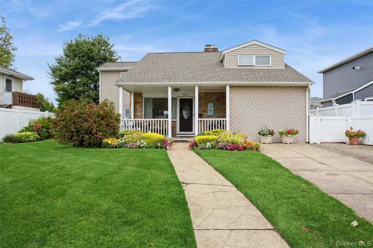 625 E Walnut Street, Long Beach, NY 11561 - #1