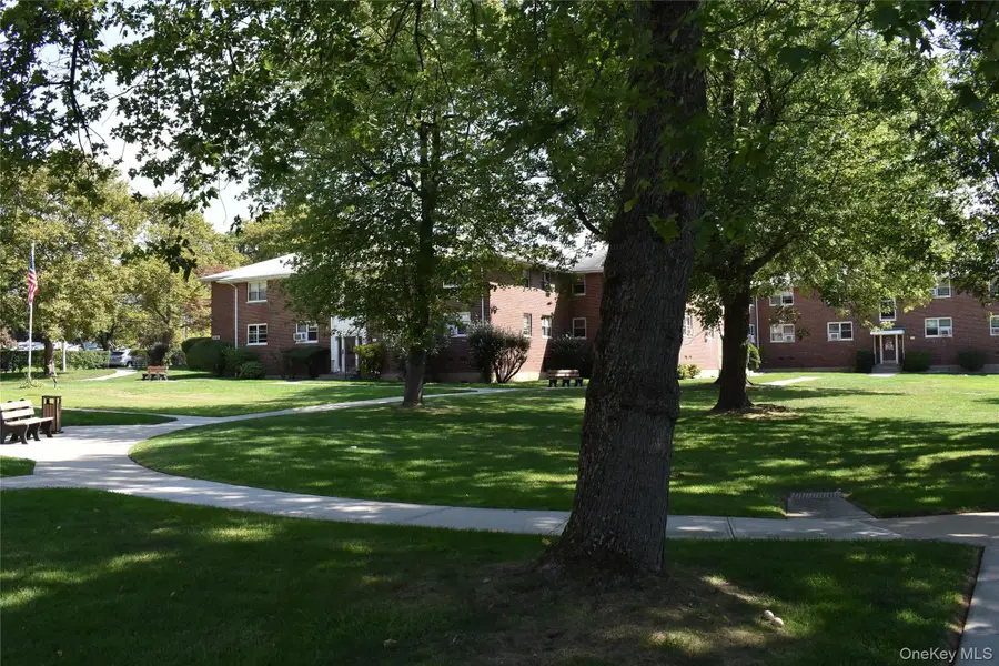 26 Dehaven Drive #2D, Yonkers, NY 10703 - Image #2