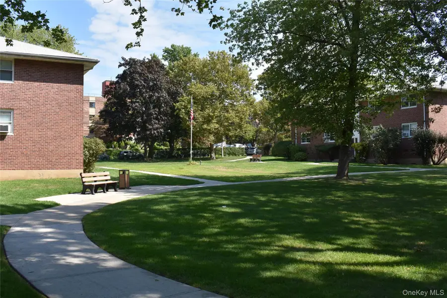 26 Dehaven Drive #2D, Yonkers, NY 10703 - Image #3