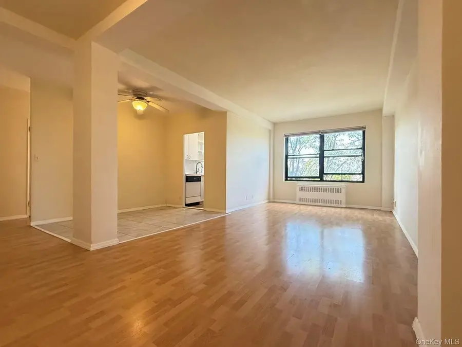 99-60 63rd Road #APT 5W, Rego Park, NY 11374 - Image #2