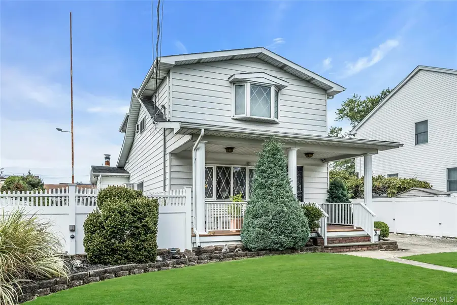 2479 Tonquin Street, East Meadow, NY 11554 - Image #3