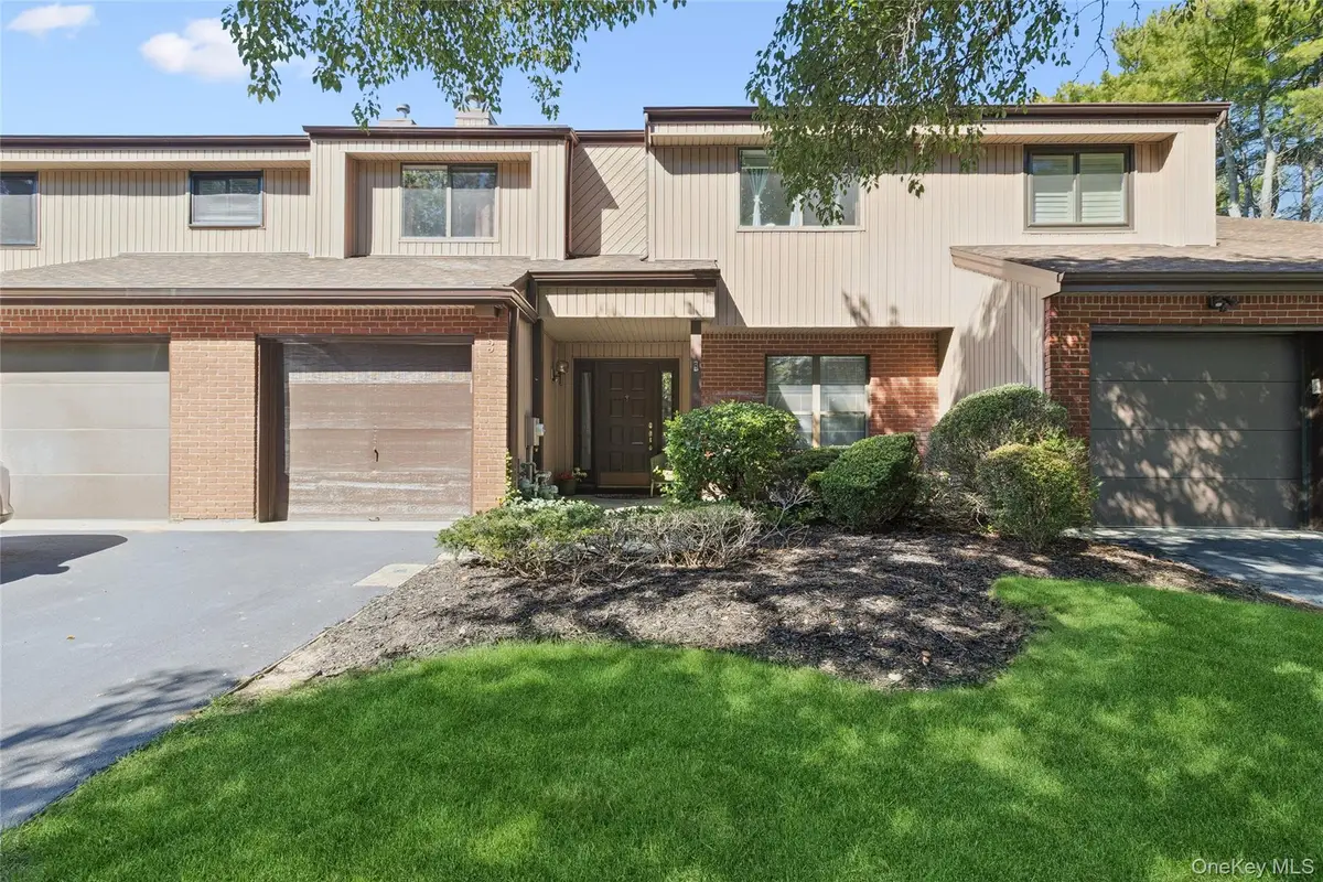 3 Timber Ridge Drive, Holbrook, NY 11741 - Image #1