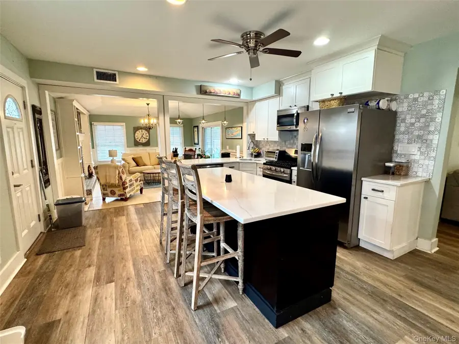 51 Furman Lane, Patchogue, NY 11772 - Image #3