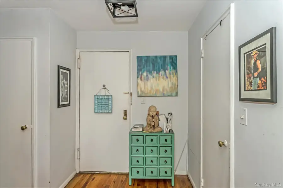 250 W Merrick Road #2L, Freeport, NY 11520 - Image #3