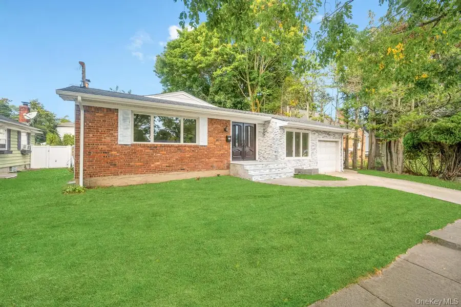 3771 Jerusalem Avenue, Seaford, NY 11783 - Image #2