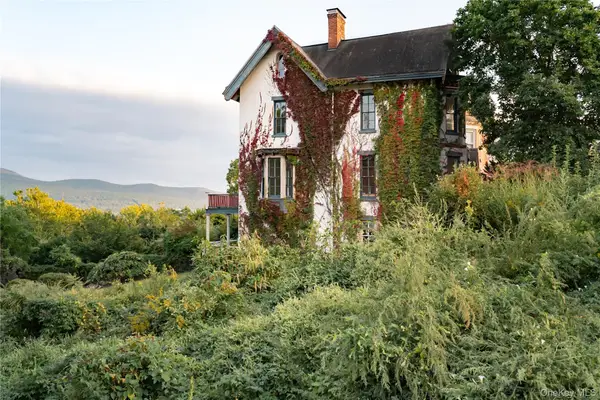 208 Montgomery Street, Newburgh, NY 12550