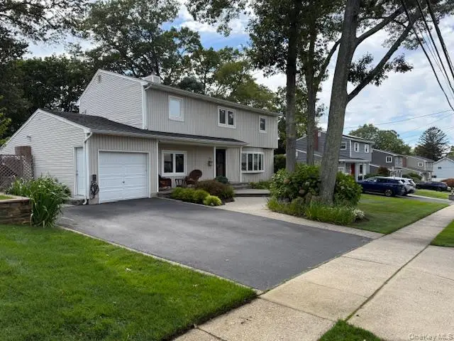 12 Woodland Drive, Old Bethpage, NY 11804 - Image #3