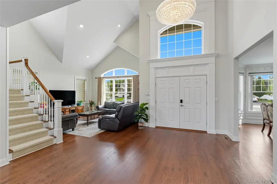 9 Fieldstone Court, Greenlawn, NY 11740 - Image #3