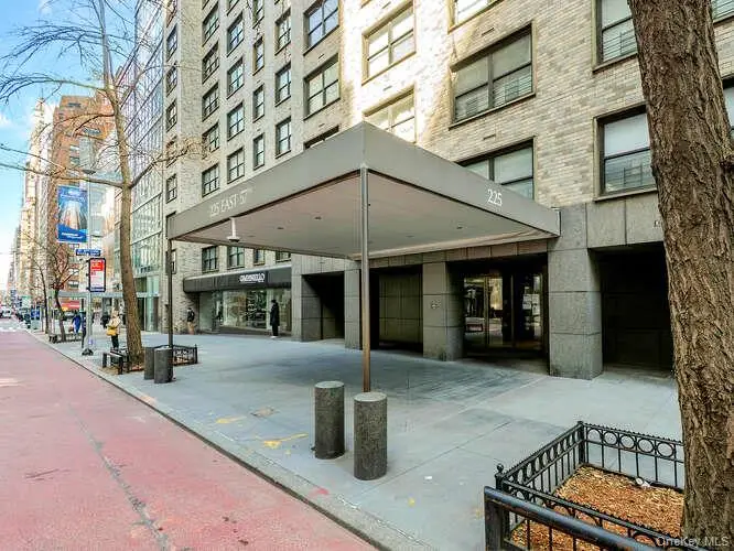 225 E 57th Street #1L, Manhattan, NY 10022 - Image #1