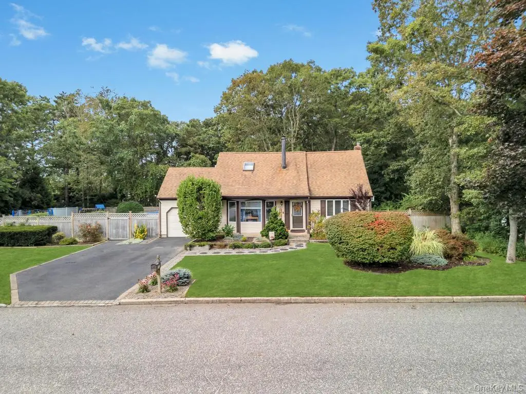 342 Oakland Avenue, Miller Place, NY 11764 - Image #1
