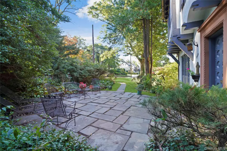 253 Cliff Avenue, Pelham, NY 10803 - Image #3