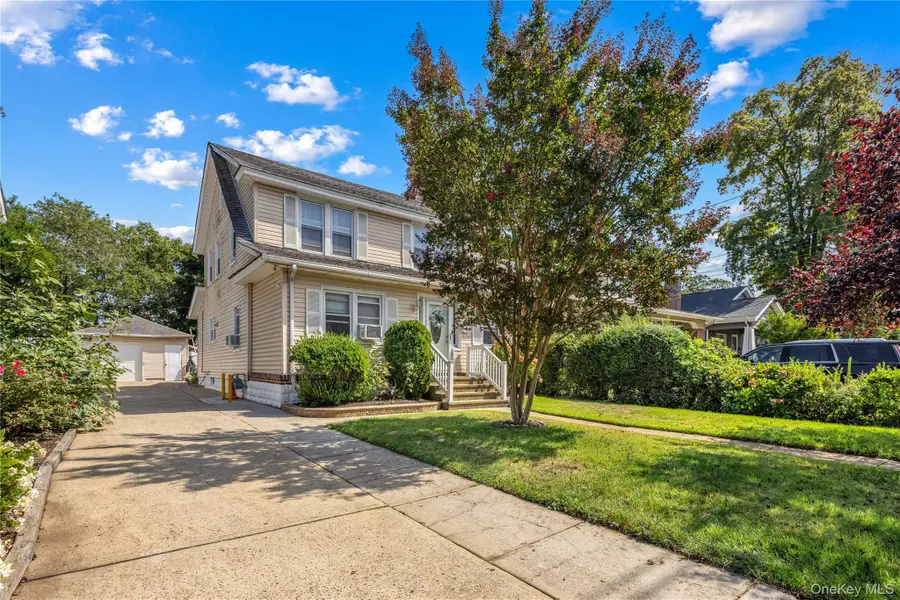 187 S Long Beach Avenue, Freeport, NY 11520 - Image #2