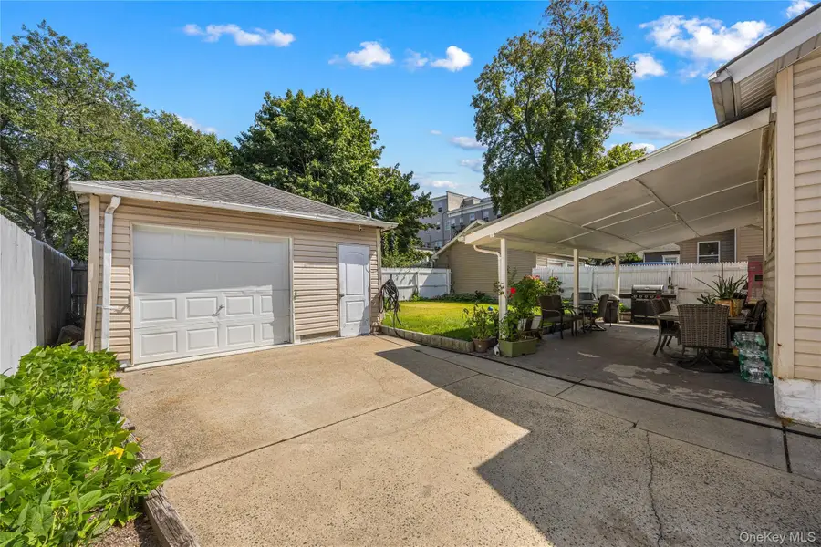 187 S Long Beach Avenue, Freeport, NY 11520 - Image #3