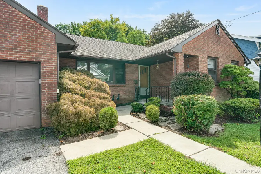 42 Clark Street, Poughkeepsie, NY 12601 - Image #2