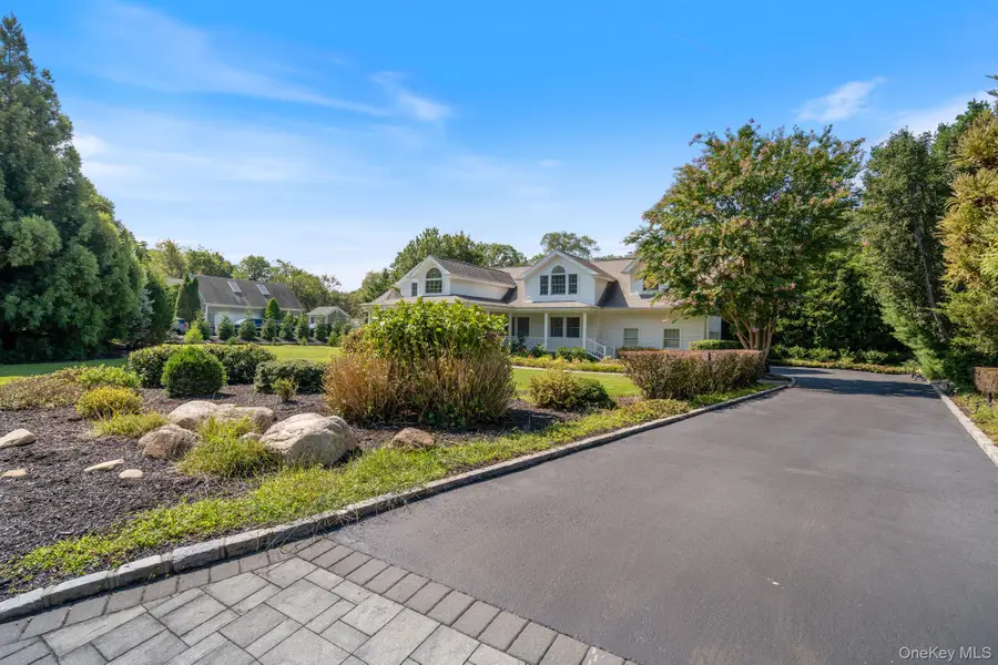6 Daniel Way, Setauket, NY 11733 - Image #2