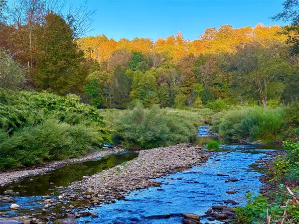 27 Hust Road, North Branch, NY 12766