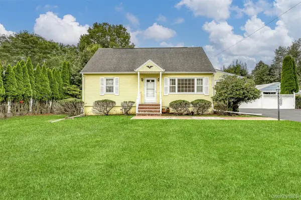 14 Church Road, Airmont, NY 10901