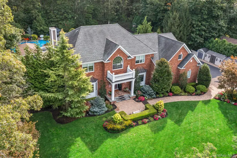 87 Mayfair Road, Nesconset, NY 11767 - Image #2